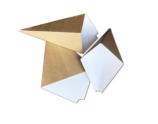 Rożek kartonowy (paczka 100 szt).